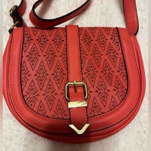 Apt9 pretty coral color cut out cross body purse 
New without tags